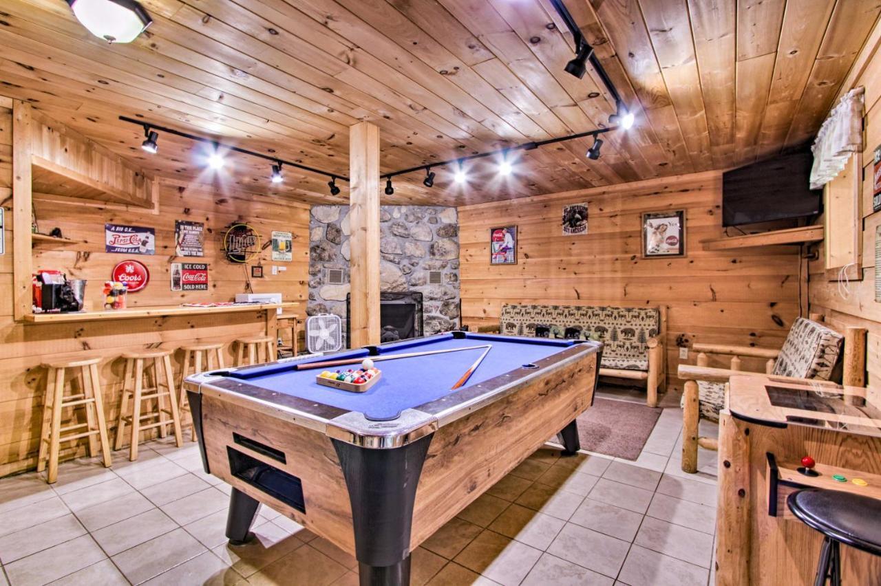 A-Frame Cabin With Hot Tub Less Than 1 Mi To Ober Gatlinburg Villa Kültér fotó